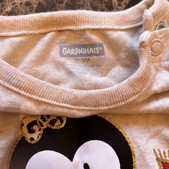 2 Cute Christmas Outfits. - Picture 3 of 4